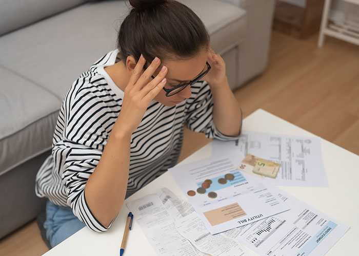 Woman Causes Family Drama By Refusing To Forgive Late Mom&rsquo;s Debt And Demanding That Sister Pay It