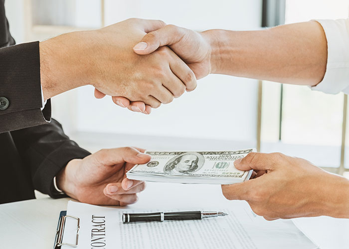 Woman Causes Family Drama By Refusing To Forgive Late Mom&rsquo;s Debt And Demanding That Sister Pay It