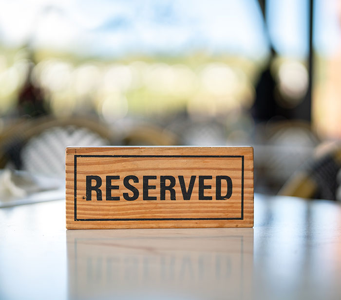 Entitled Family Leaves Note On Public Picnic Table To Say It&rsquo;s Reserved, Stirs Backlash
