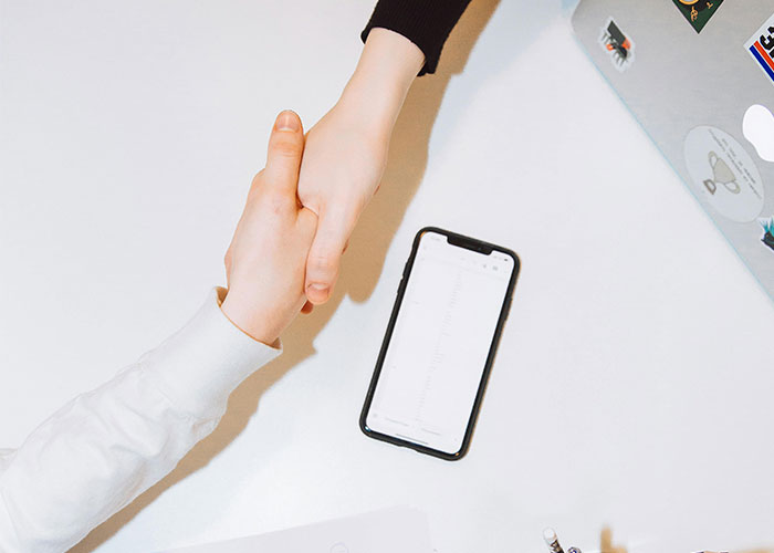 Boss Backs Out Of Verbal Agreement, Loses It After Employee Does The Same Thing To Him Boss Backs Out Of Verbal Agreement, Loses It After Employee Does The Same Thing To Him