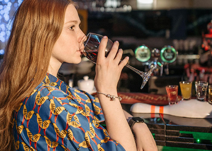 “Slap Yourself And Don’t Do It”: 30 Social Norms People Hate The Most