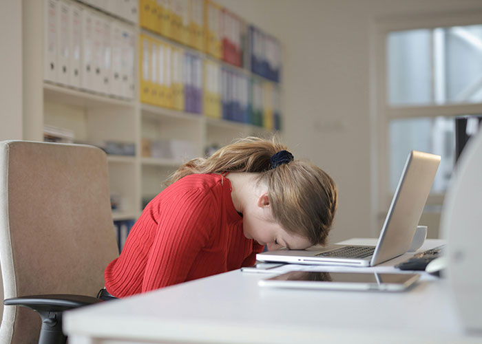 “Slap Yourself And Don’t Do It”: 30 Social Norms People Hate The Most