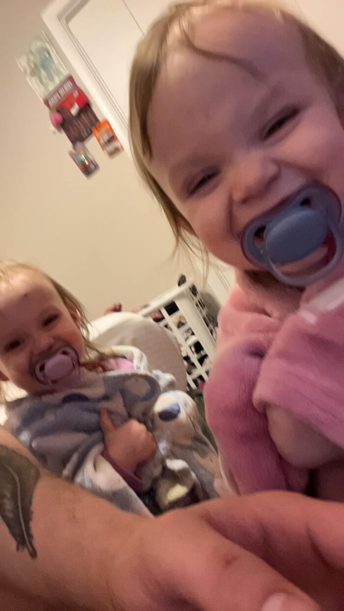 Twin Toddlers Found Lifeless In Car After Family Member Forgets To Drop Them At Daycare Twin Toddlers Found Lifeless In Car After Family Member Forgets To Drop Them At Daycare