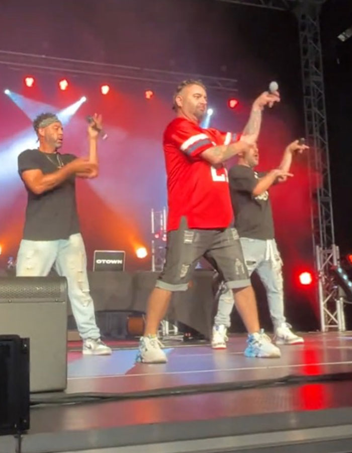 "The Saddest Thing": NSYNC Founder Chris Kirkpatrick Performs Band's Hits At 52, Sparks Debate "The Saddest Thing": NSYNC Founder Chris Kirkpatrick Performs Band's Hits At 52, Sparks Debate