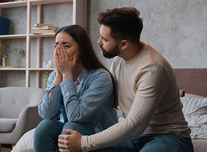 Man Threatens Wife With Divorce During Dinner With Her Parents, Watches It All Fall Apart 