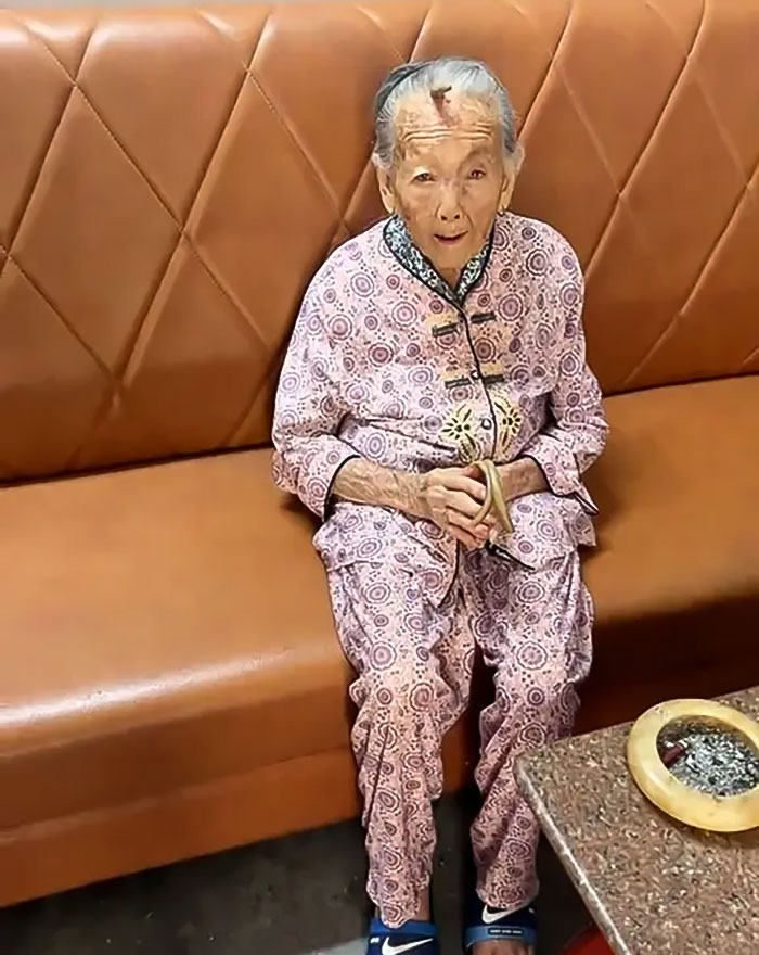 "It's Too Risky": 107YO Goes Viral For 4-Inch "Longevity Horn" Growing From Her Forehead "It's Too Risky": 107YO Goes Viral For 4-Inch "Longevity Horn" Growing From Her Forehead