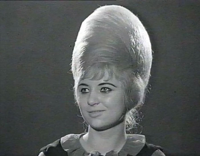 1960s-Incredible-Women-Hairstyles
