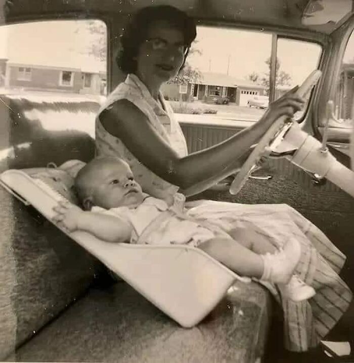 Car Seats Were Not Equipped With Any Straps To Keep Baby Seat On The Seat. Instead, These Seats Depended On The Mother Extending Her Arm To Prevent The Baby From Toppling Forward. 1958
