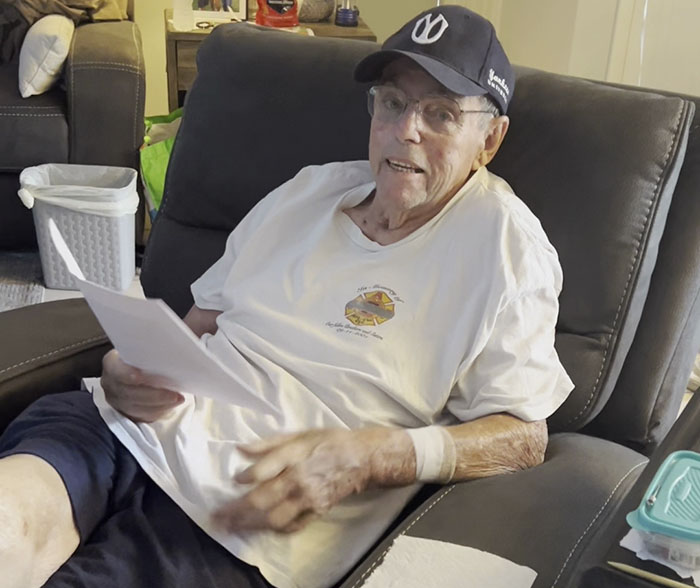 Woman Knows Dad Always Dreamed Of Seeing Yankees Play In The World Series, Gets Him Surprise Tickets