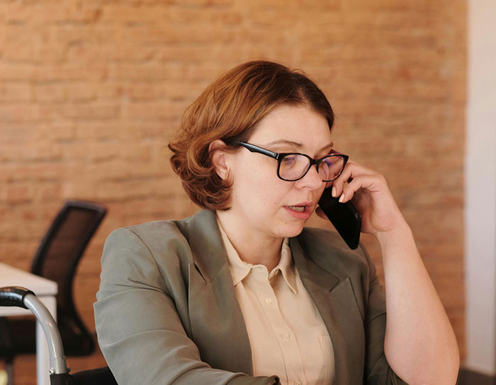 Man Can’t Understand Why He Didn’t Get Equal Inheritance, Gets A Reality Check From Sister Man Can’t Understand Why He Didn’t Get Equal Inheritance, Gets A Reality Check From Sister