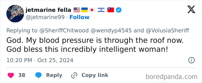 “Kudos To That Dispatcher”: Man Understands Woman's 'Pizza Order' And Saves Her From Assault “Kudos To That Dispatcher”: Man Understands Woman's 'Pizza Order' And Saves Her From Assault
