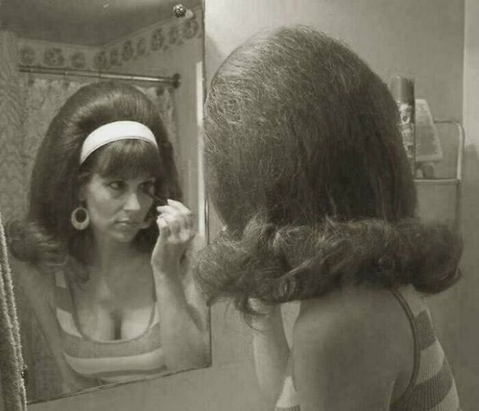 1960s-Incredible-Women-Hairstyles