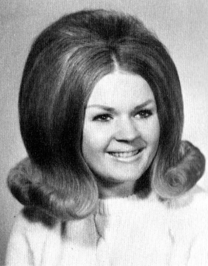 1960s-Incredible-Women-Hairstyles