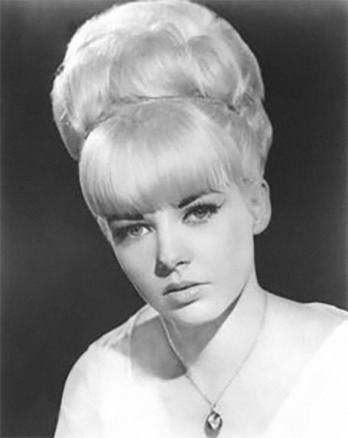 1960s-Incredible-Women-Hairstyles