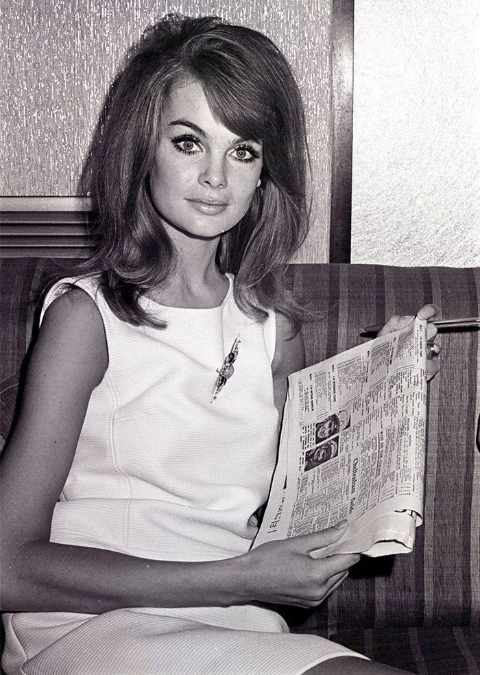1960s-Incredible-Women-Hairstyles