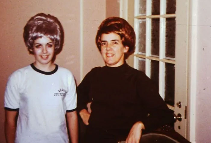 1960s-Incredible-Women-Hairstyles