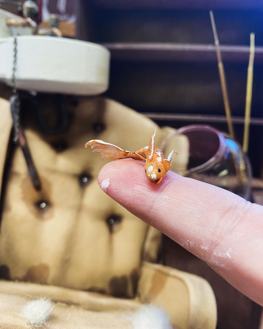 "My Bed Bugs Had A Grudge And Their Revenge Was More Brutal Than I Ever Imagined": Art Project "My Bed Bugs Had A Grudge And Their Revenge Was More Brutal Than I Ever Imagined": Art Project