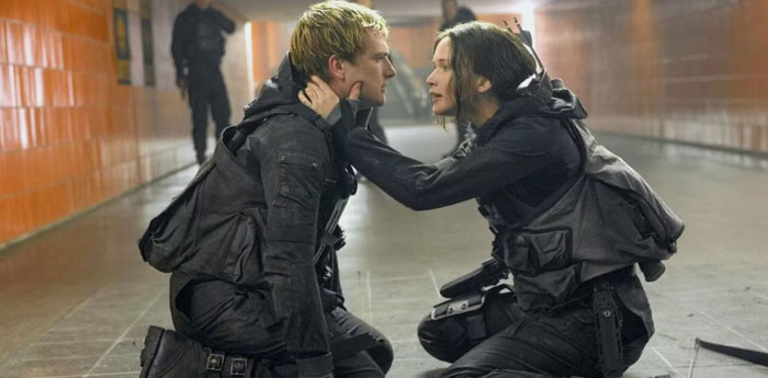 Two characters in tactical gear face each other in a dramatic scene, representing iconic duos.