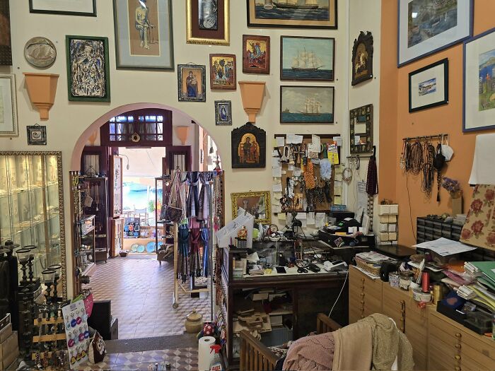 Cute-There-Is-No-Cat-Images