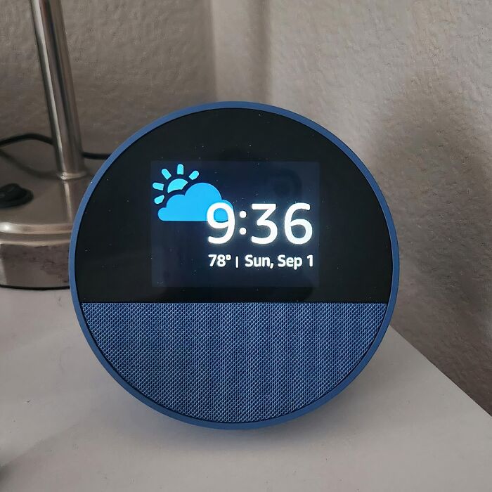 The Amazon Echo Spot Is The No-Frills, No-Fuss Sollution For People Who Want Alexa In Their House