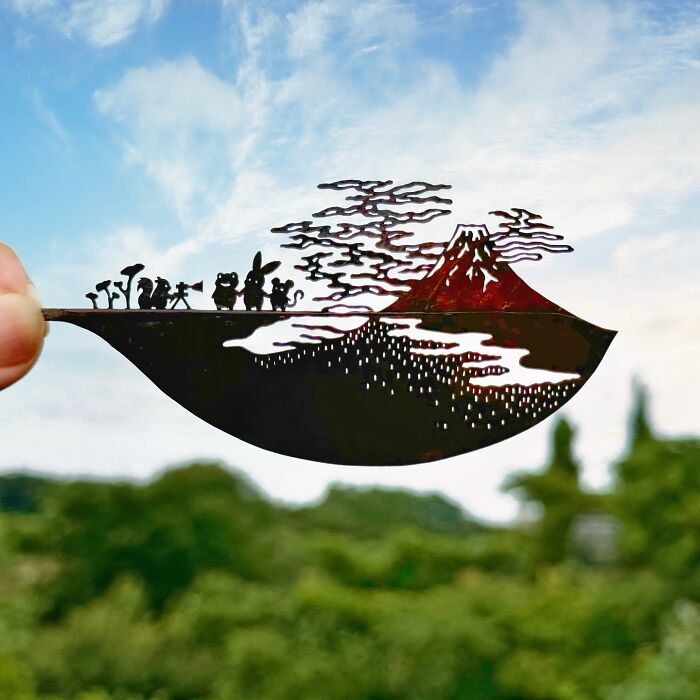 Nature’s Canvas: The Unbe-Leaf-Able Art Of Lito Leaf (New Pics)