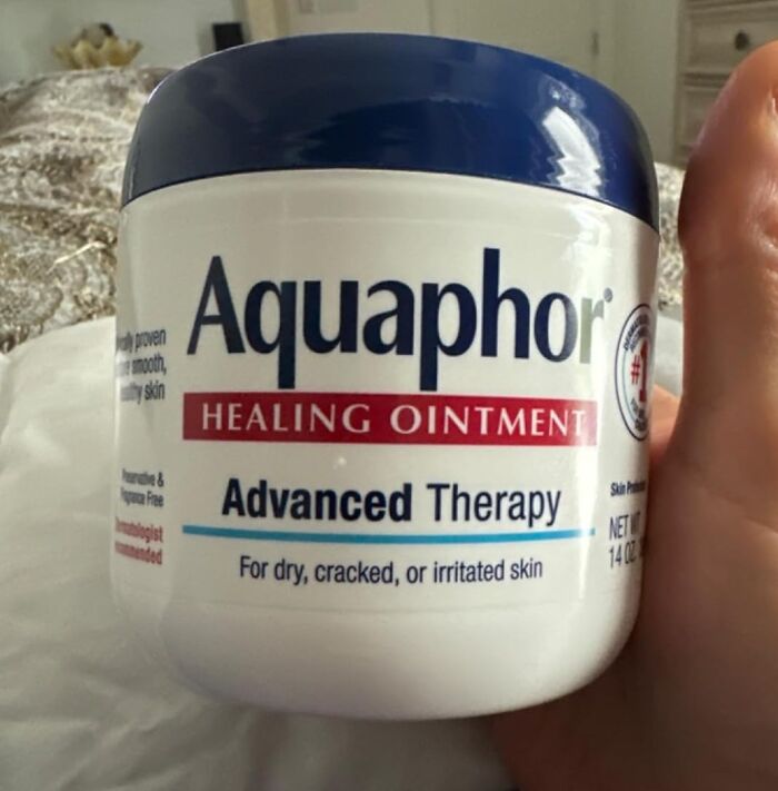  Aquaphor Healing Ointment Is An Abslute Winner For People Suffering From Dry And Cracked Hands In The Winter
