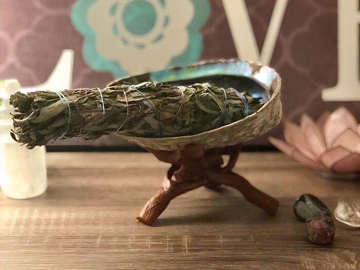 This 5-6 Inch Abalone Shell With Its Iridescent Sheen And Natural Beauty Is A Stunning Addition To Any Altar Or Sacred Space