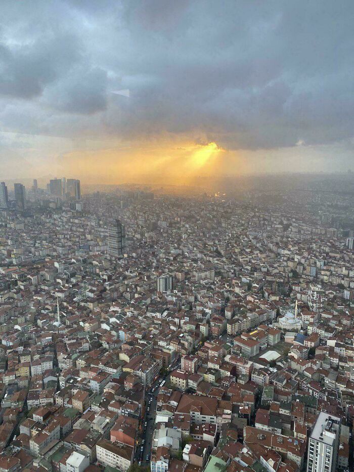 Overpopulated Istanbul