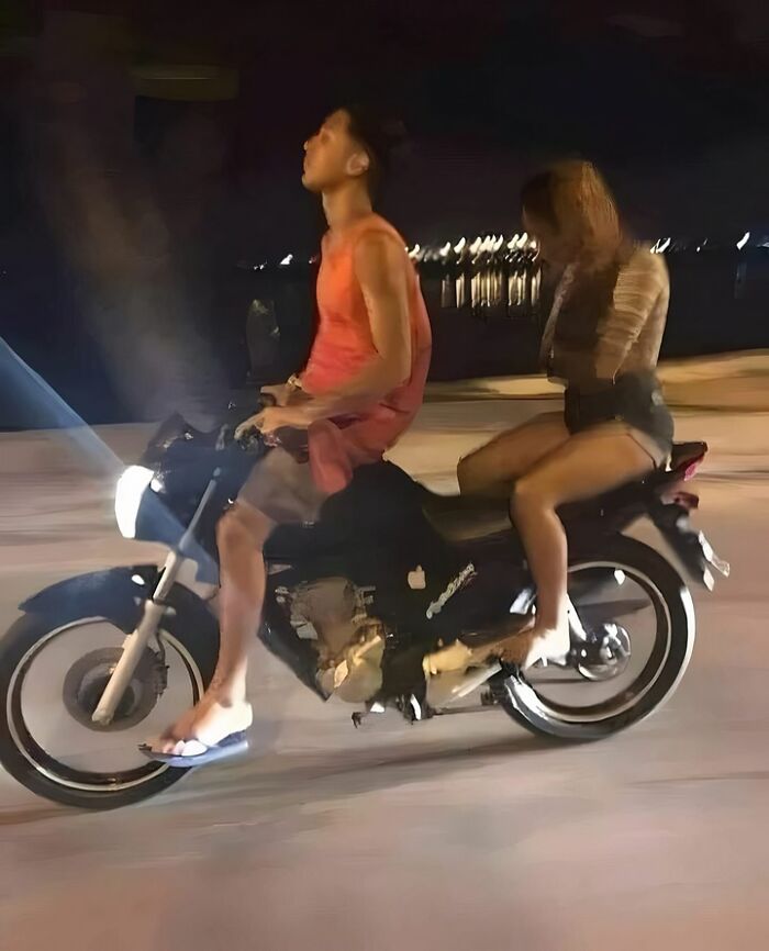 50 Hilarious Random Pics To Brighten Your Day And Distract You From Your Responsibilities