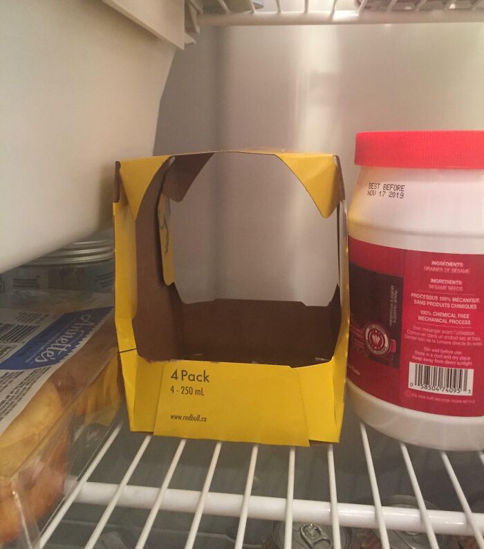 A Month After Moving In With My Boyfriend, I Find This In The Fridge