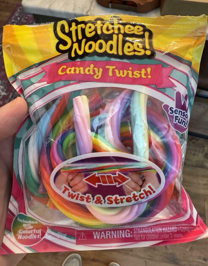 Es un juguete de plástico, no se come