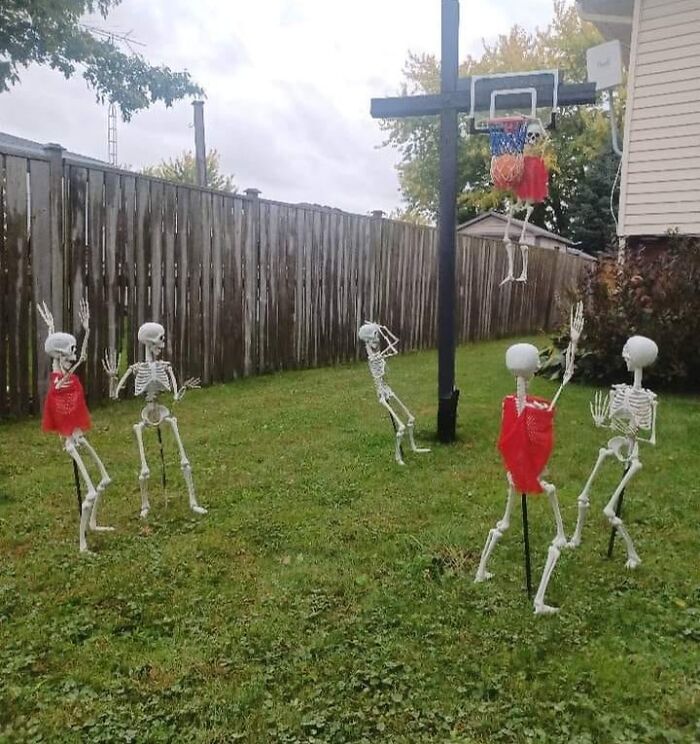 Halloween-Graveyards-Displays-Pics