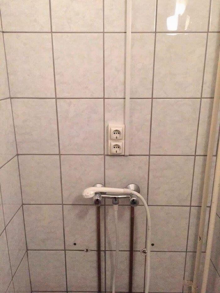 “Another Satisfied Client”: 30 Funny Times People Didn’t Even Try To Do Their Job Right