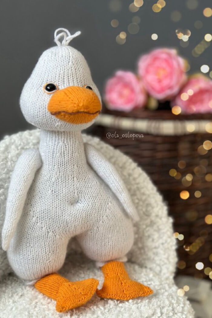 Here&rsquo;s My Idea For A Christmas Goose-Inspired Knitting Pattern