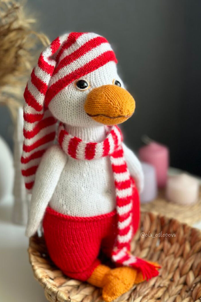 Here&rsquo;s My Idea For A Christmas Goose-Inspired Knitting Pattern