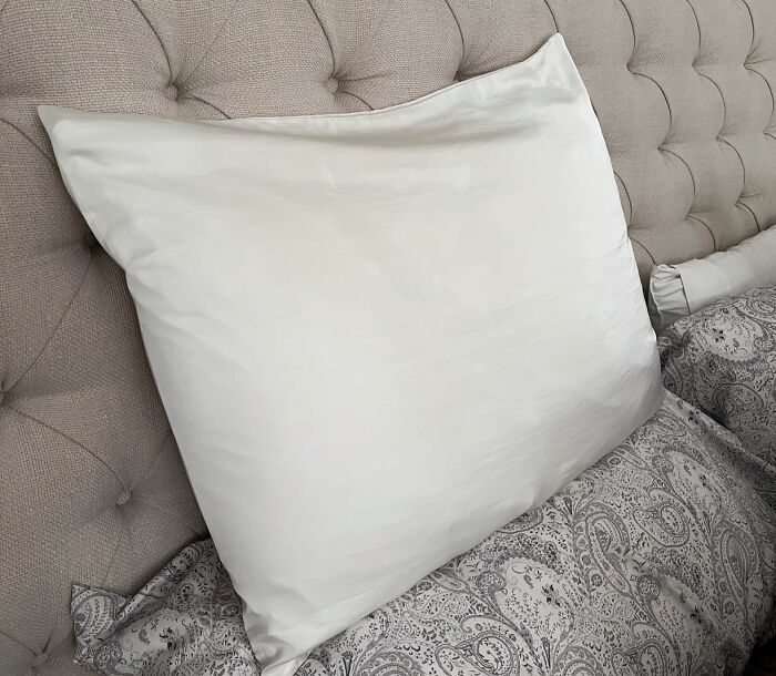 "Silk/satin pillowcases are a game changer for skin and hair. It helps with preventing friction overall and helps with wrinkles, helps minimise breakage and frizz for hair. It also just feels nice" - moonstarhunter