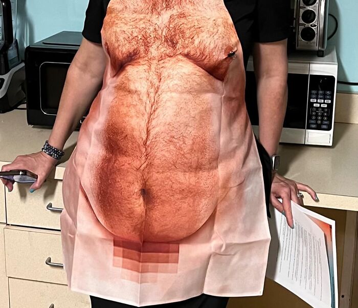 Give The Gift Of Honest Advertising With The Beer Belly Apron, Perfect For The Friend Who Wears Their Love Of Beer On Their Sleeve (And Around Their Waist)