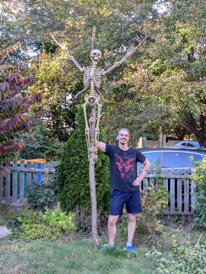 First Halloween Decoration At My New Home!