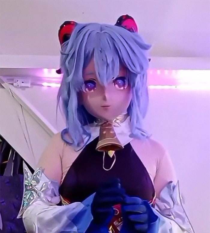 "That's So Scary": Women Terrified By &ldquo;Tight Men&rdquo; Dressed In Female Bodysuits, Taking Their Photos