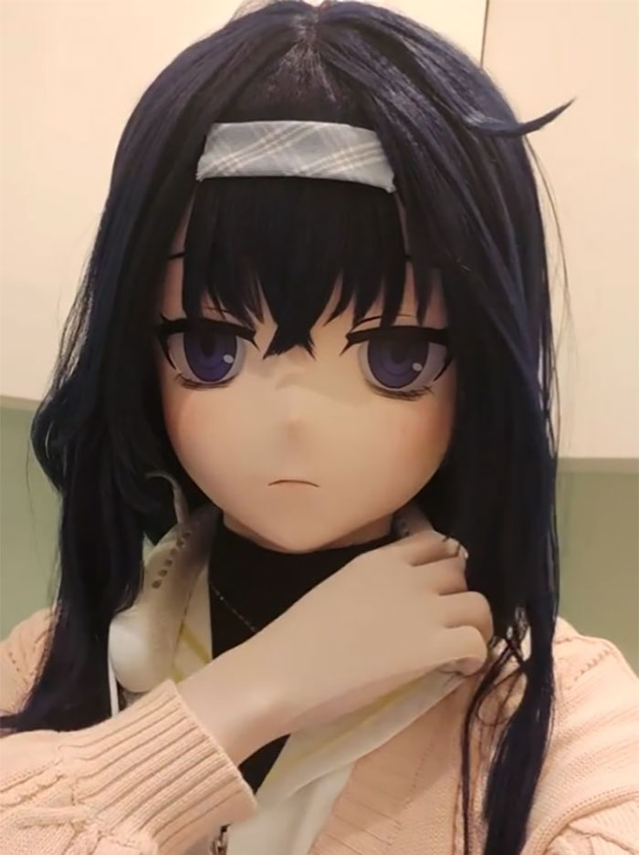 "That's So Scary": Women Terrified By &ldquo;Tight Men&rdquo; Dressed In Female Bodysuits, Taking Their Photos