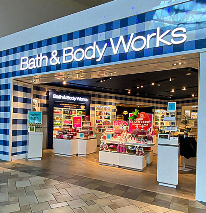 "Keep Your Apologies": Bath & Body Works' Candles Spark Massive Debate Over Controversial Designs "Keep Your Apologies": Bath & Body Works' Candles Spark Massive Debate Over Controversial Designs