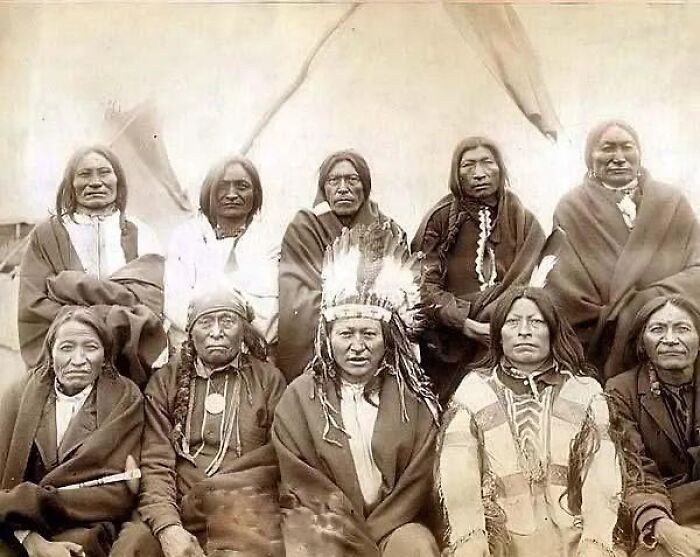 A Portrait Of 10 Chiefs Taken In 1891