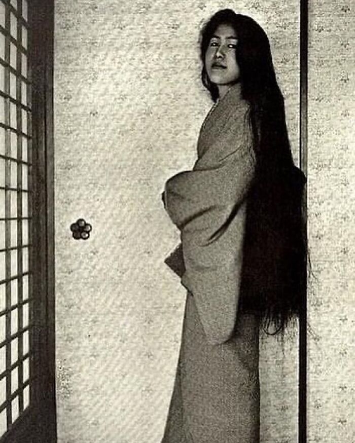 A Geisha After Washing Her Hair, Before Styling It, In Japan In 1905