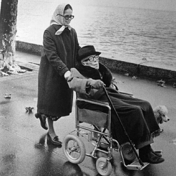 Last Known Photo Taken Of Charlie Chaplin In October 1977, 2 Months Before His Death