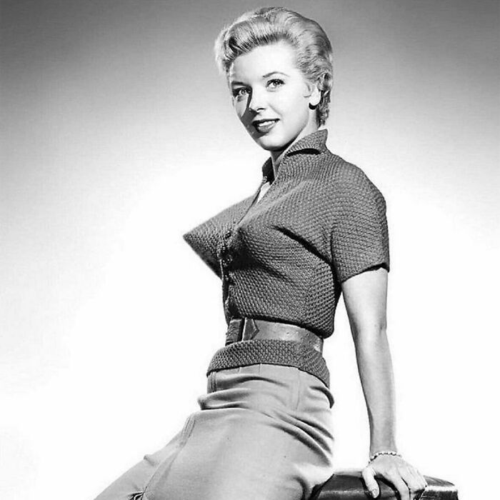 Bullet Bra In The 1950s