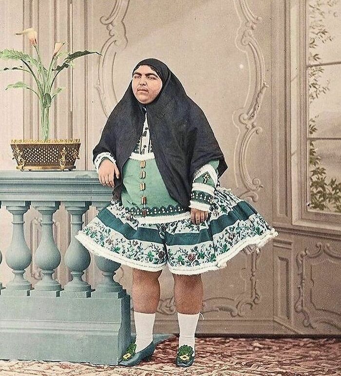 Princess Fatemeh Khanum “’esmat Al-Dowleh”, Princess Of The Royal Persian Family