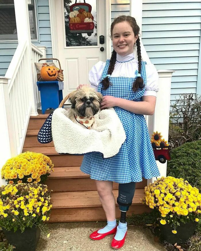 Glitter Leg Matches Well, Dorothy