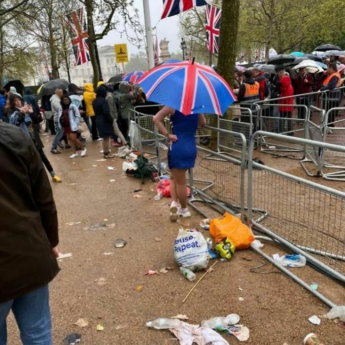 Humans-Of-Capitalism-Pics