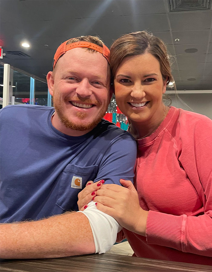 TikTok Dad Shares Ziploc Bag Trick, And People Are Calling It &ldquo;The Best Thing Since Sliced Bread&rdquo;