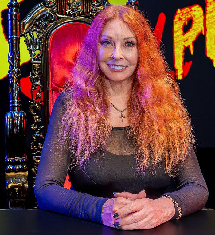 "I&rsquo;m So Disheartened": Ariana Grande Apologizes After Elvira Calls Her Worst Celebrity Encounter